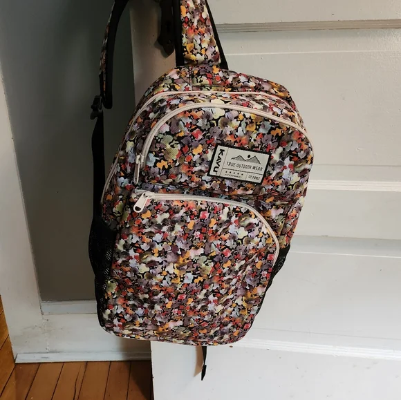 Kavu in bloom burst - Picture 2 of 9